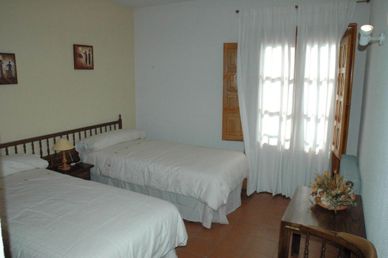 Casa Rural El Molino De Alocen Bagian luar foto