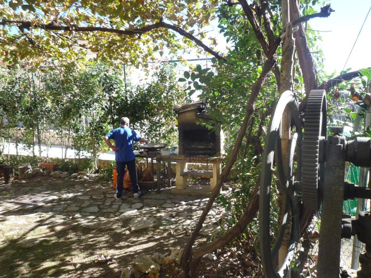 Casa Rural El Molino De Alocen Bagian luar foto